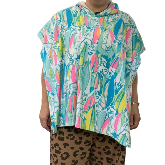 Lilly Pulitzer terry cover up poncho style pool beach summer cover up - Picture 6 of 8